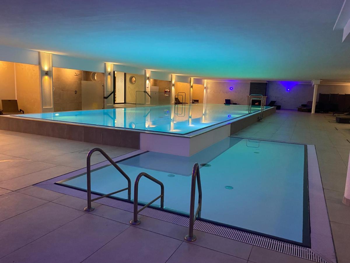 Avella "Sundowner" Mit Meerblick, Innenpool Und Eigener Wallbox Binz Zewnętrze zdjęcie