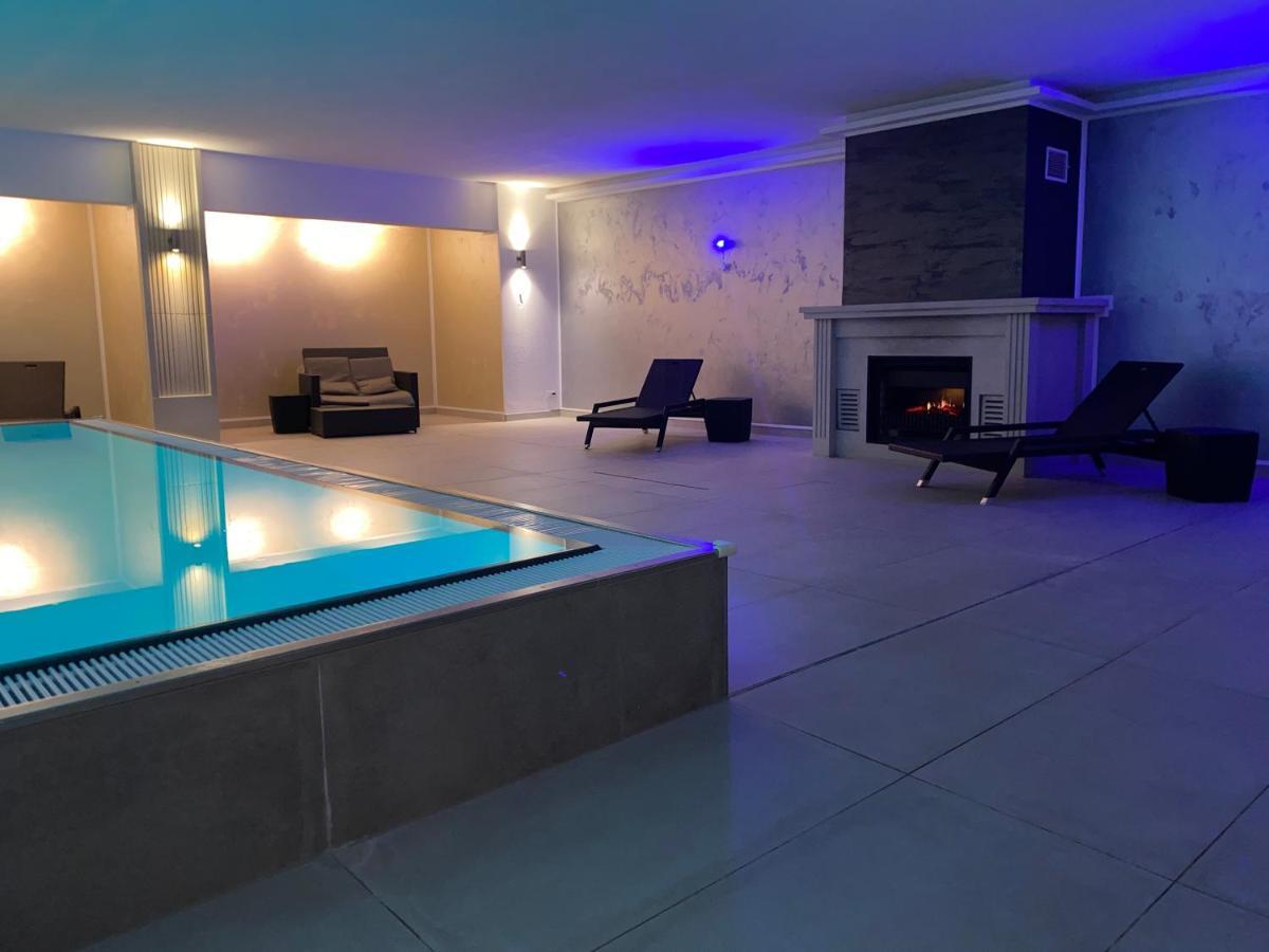 Avella "Sundowner" Mit Meerblick, Innenpool Und Eigener Wallbox Binz Zewnętrze zdjęcie